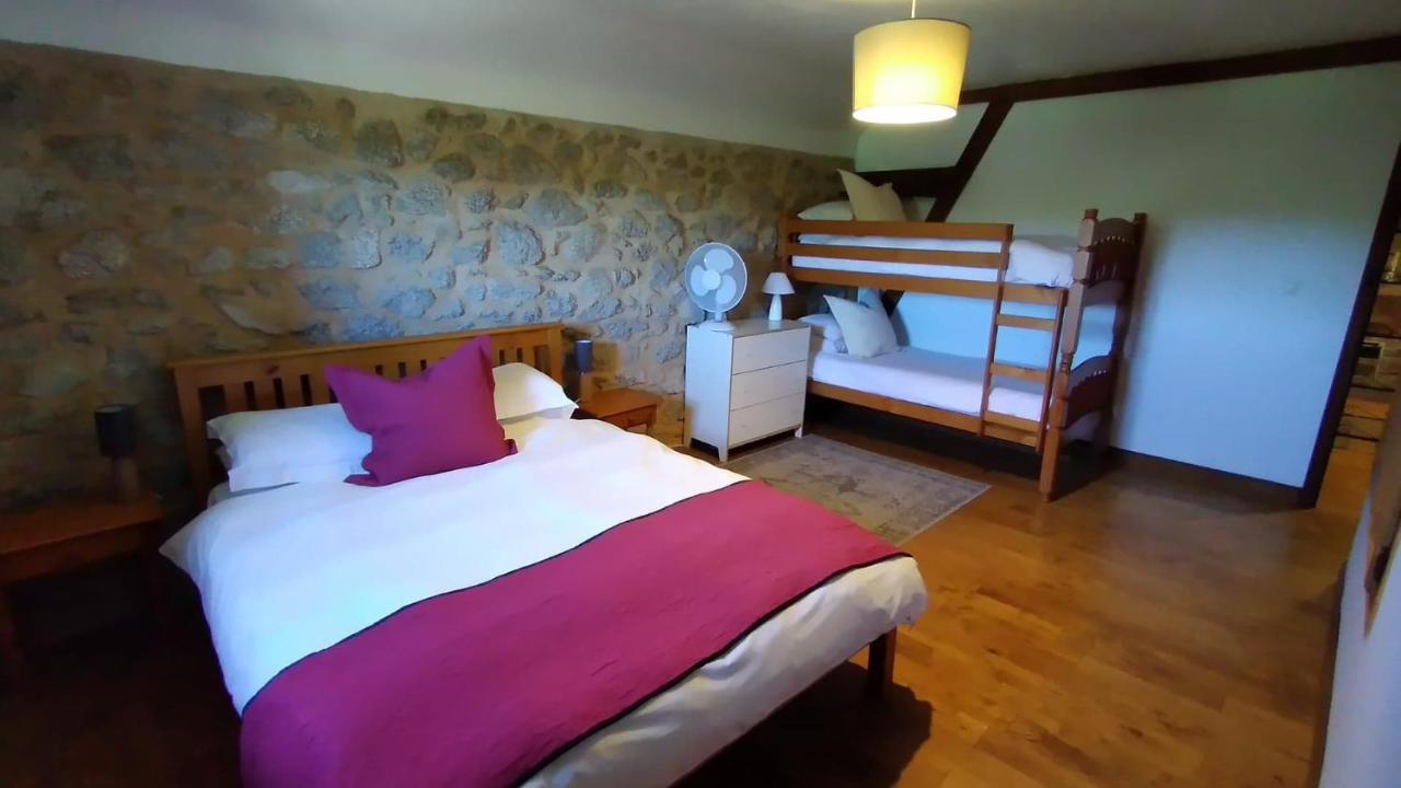 The Railway Cottage - Characterful And Comfortable Holiday Cottage Piégut-Pluviers 外观 照片